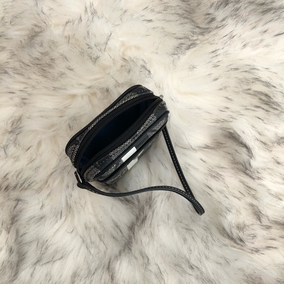 Authentic Coach Wristlet Bag - Picture 13 of 15